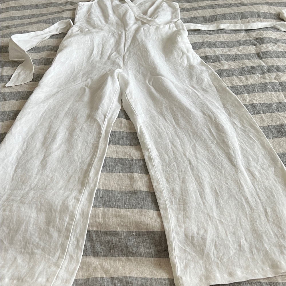 United Colors Of Benetton White Linen V‑Neck Wide‑Leg Jumpsuit